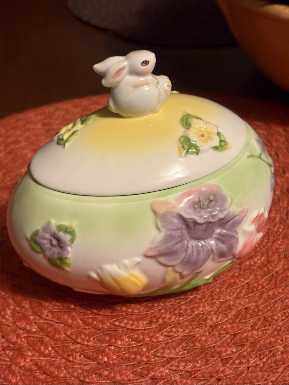 GANZ Bella Casa Porcelain Piece in Pale Green and White